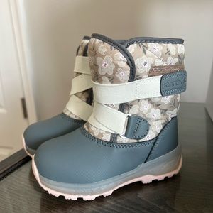 Toddler Carters girl snow boots